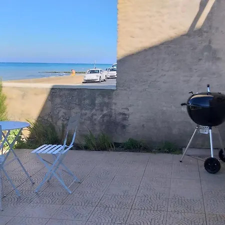 Vue Exceptionnelle En Front De Mer, 8 Personnes *