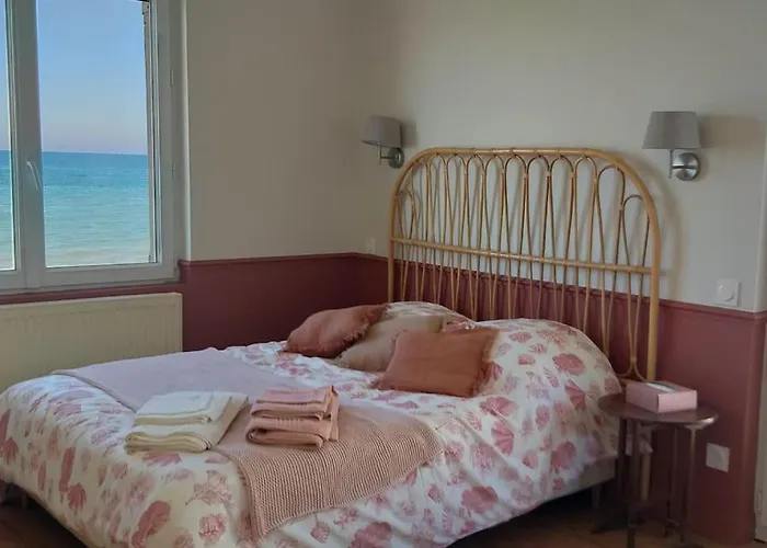 Ferienhaus Vue Exceptionnelle En Front De Mer, 8 Personnes Ver-sur-Mer