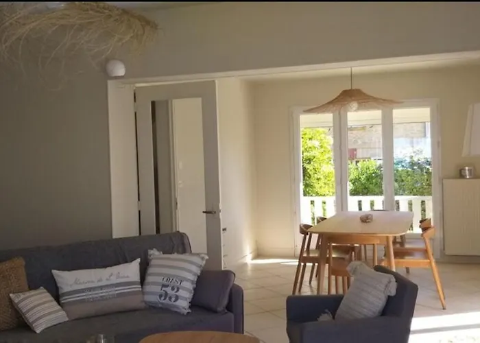 Vue Exceptionnelle En Front De Mer, 8 Personnes Feriehus