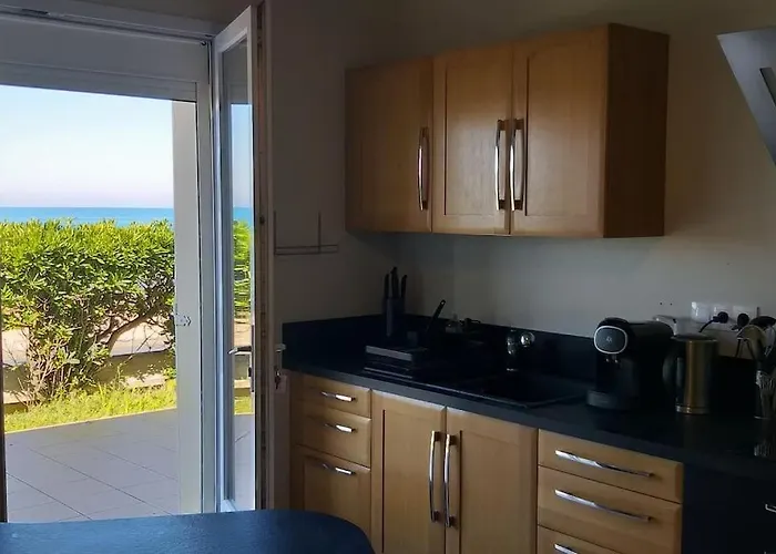 Vue Exceptionnelle En Front De Mer, 8 Personnes * Ver-sur-Mer