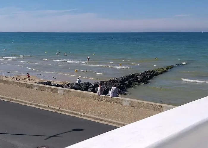 Vue Exceptionnelle En Front De Mer, 8 Personnes