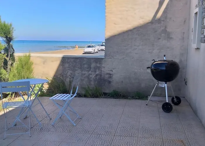 Vue Exceptionnelle En Front De Mer, 8 Personnes Ver-sur-Mer