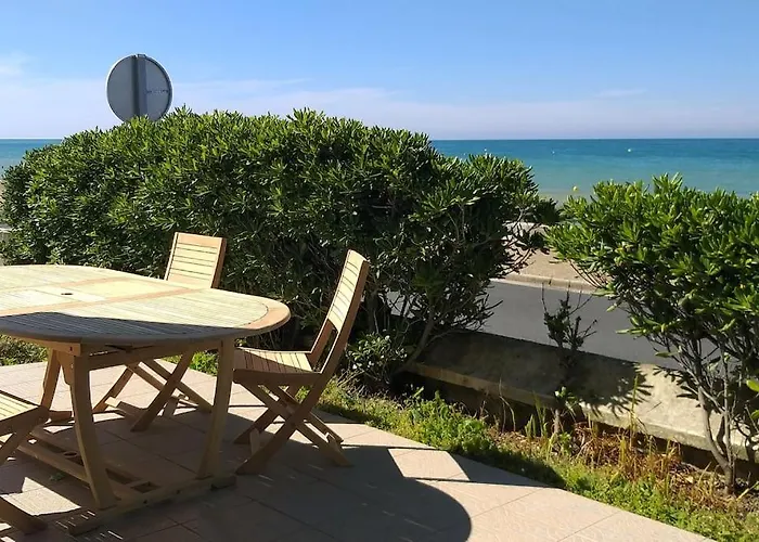 Vue Exceptionnelle En Front De Mer, 8 Personnes Ver-sur-Mer