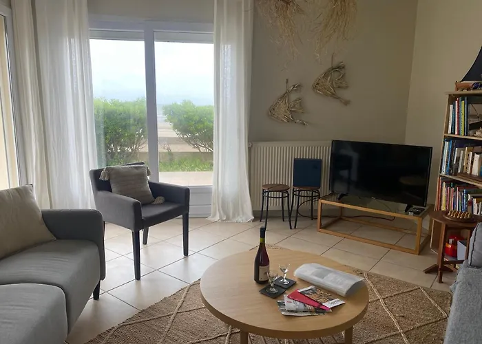 Vue Exceptionnelle En Front De Mer, 8 Personnes Ver-sur-Mer