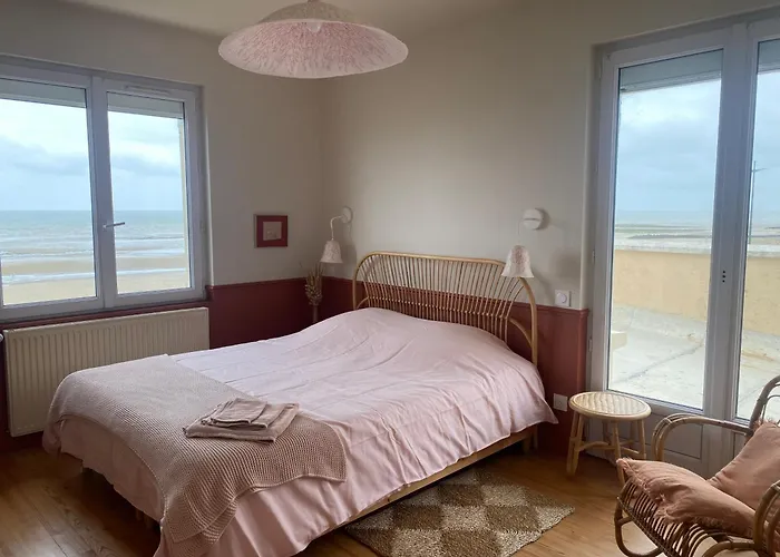 Vue Exceptionnelle En Front De Mer, 8 Personnes 度假居