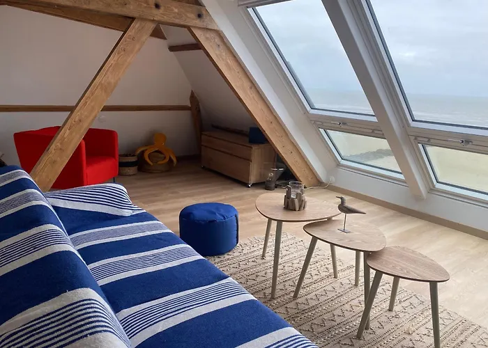 Vue Exceptionnelle En Front De Mer, 8 Personnes Ver-sur-Mer