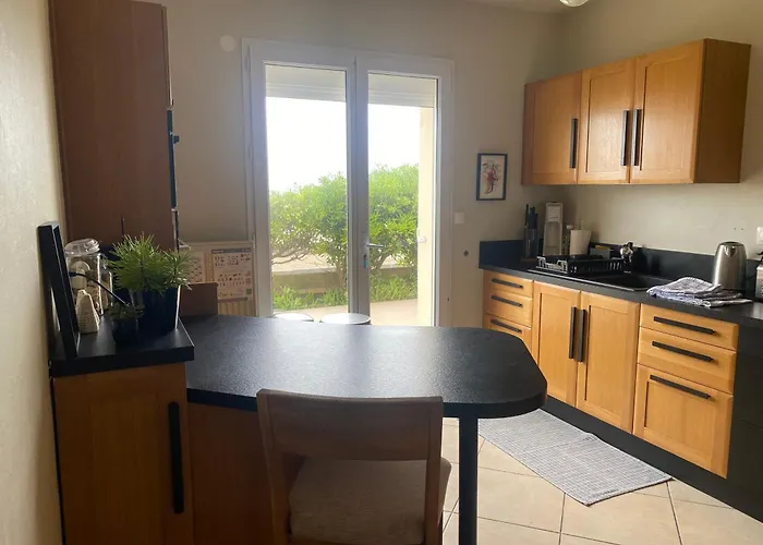 Vue Exceptionnelle En Front De Mer, 8 Personnes